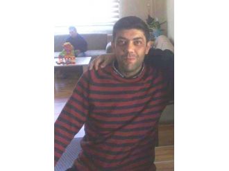 Tuvalette Ölü Bulunan Genç Son Yolculuğuna Uğurlandı