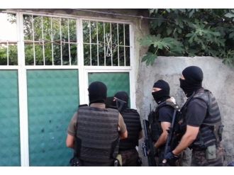 Batman Merkezli 7 İlde Kaçakçılık Operasyonu