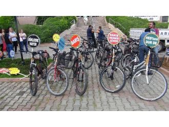 Çevrecilerden Bisikletli Protesto