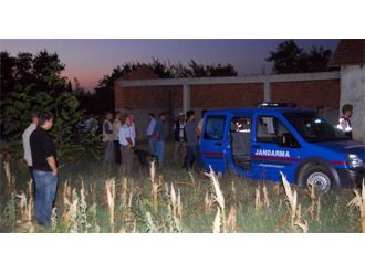 Ahırda Eşinin Cansız Bedeniyle Karşılaştı