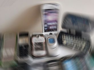 İki Bin Liraya Maket Telefon Gönderdiler