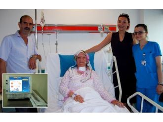 “Ses Kısıklığı” Riskini Ortadan Kaldırmak İçin Özel Bir Cihaz Kullanıldı