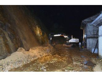 Trabzon’un Köprübaşı İlçesinde Su Baskını