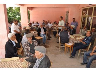 Silifke Belediye Başkanı Mustafa Turgut, Mahalleleri Karış Karış Geziyor