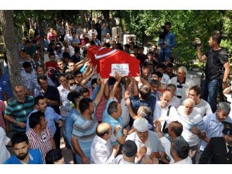 Konyalı Şehide Son Görev