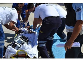 16 Yaşındaki Kız Kendini Vurdu