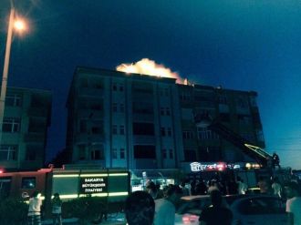Sakarya’da Çatı Yangını Korkuttu