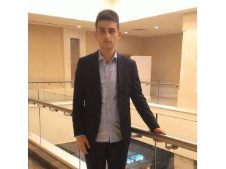 Genç Tasarımcı Eyüp Ateş Sınır’ı Aştı