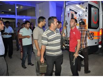 Trene Bombalı Saldırı: 3 Yaralı