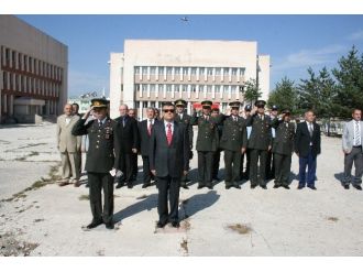 Pasinler’de Zafer Bayramı Coşkusu