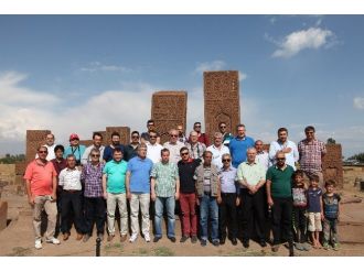 Konyalı Gazeteciler Ahlat’ta