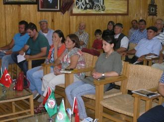 Gönen’de Üreticiye Uygulamalı Eğitim Ve Brifing Verildi