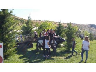 Gençler Temiz Havanın Tadını Çıkardılar