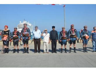 Kuşadası’nda 30 Ağustos Zafer Bayramı Kutlamaları