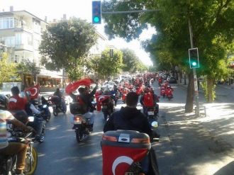 Motosikletli Kuryelerden Zafer Bayramı Kutlaması