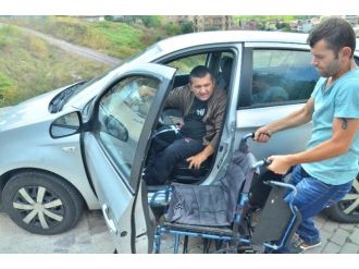 İnsanlığın Öldüğü An! Engelli Aracına Haciz Kondu