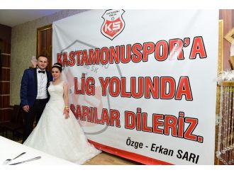 Fanatik Çift, Düğünlerinde Kastamonuspor’a Başarılar Diledi