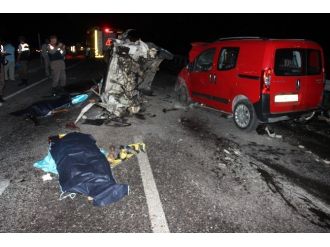 Düğün Dönüşü Feci Kaza: 2 Ölü, 8 Yaralı