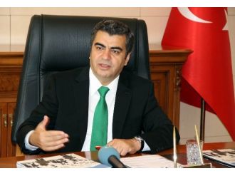(Özel Haber) 5 Bin Yıllık Eserlerin Aslı Müzede Kopyası Valilikte Sergileniyor