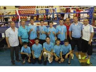 Kağıtsporlu Miniklerden Dört Türkiye Derecesi