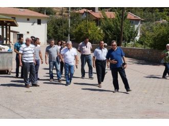 Başkan Acar Mahalleleri Ziyaret Etti