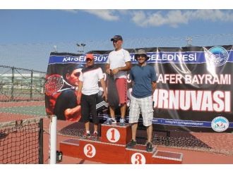 Büyükşehir’den Zafer Turnuvası