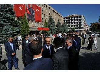 Vali Seddar Yavuz, Uşak’tan Ayrıldı