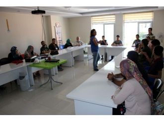 Engellilere Yönelik Yapma Çiçe’ Kursu Başladı