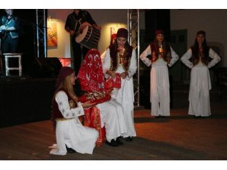 Samsunlu Folklorculara Macaristan’da Büyük İlgi