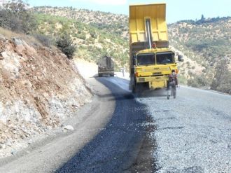 4 Mahallenin 8 Km’lik Yolu Asfaltlanıyor