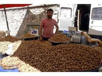 Bayramlık Cevizler Tezgaha Çıktı