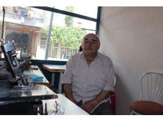 60 Yıldır Terzilik Yapıyor