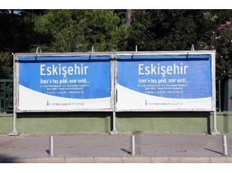 İzmir Ve Eskişehir Arasında Şehirlerin Kardeşliği