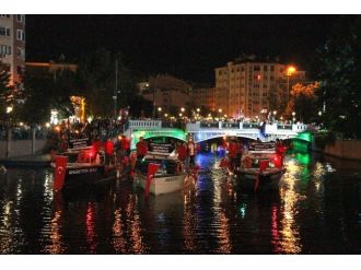 Porsuk’ta Şehitlere Saygı İçin Sessiz Fener Alayı