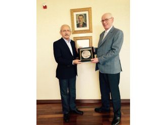 Kılıçdaroğlu’dan Odunpazarı Belediyesi’ne Tebrik