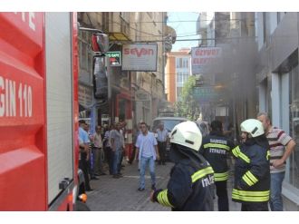 Banka Binasındaki Yangın Korkuttu