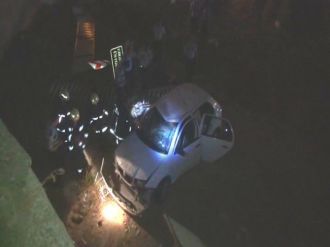 Malatya’da Otomobil Üst Geçitten Aşağı Uçtu