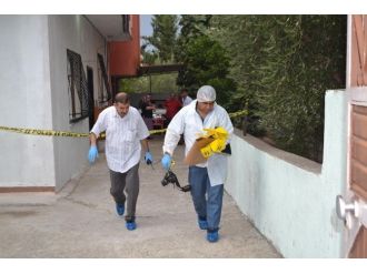 Tartıştığı Kocasını Bıçaklayarak Öldürdü