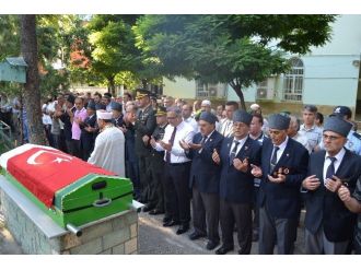 Kore Gazisi Son Yolculuğuna Uğurlandı