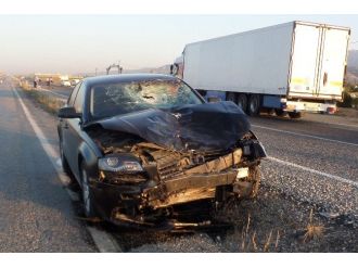 Alaşehir’de Trafik Kazası: 2 Ölü, 1 Yaralı