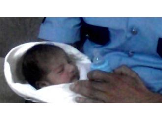 1 Haftalık Bebeğini Sokağa Terk Etti, Mazereti İse...