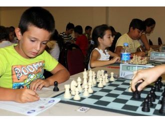 Deepo’da Zafer Bayramı Satranç Turnuvası