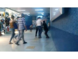 Metroda Suriyeli Çocuğa Dayak