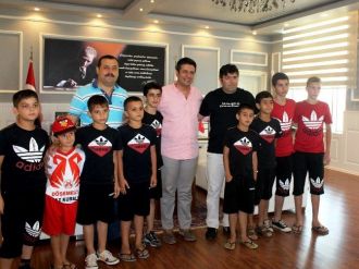 Uaü, Azerbaycanlı Öğrencileri Ağırladı