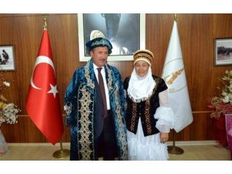 Vali Yılmaz’dan Kırgızistan Heyetine: Yabancı Topraklarda Değilsiniz