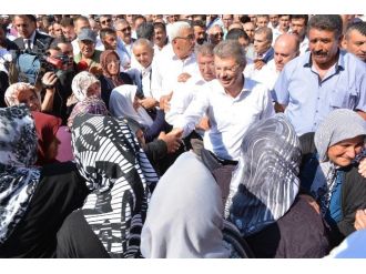 Akay’a Adaylık Baskısı