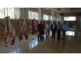 Büyükşehir Belediyesi Zabıta Ekipleri Mezbahaneleri Denetliyor