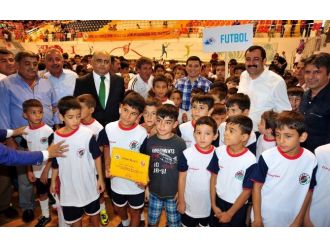 Kepez’de 3 Bin Öğrenci Spor Sertifikalarını Aldı