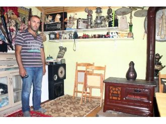 Çiftliğinde Müze Oluşturdu