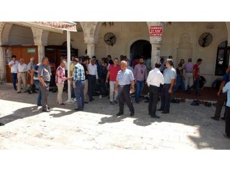 Öldürülen Eski Ak Partili Başkan İçin Gıyabi Cenaze Namazı